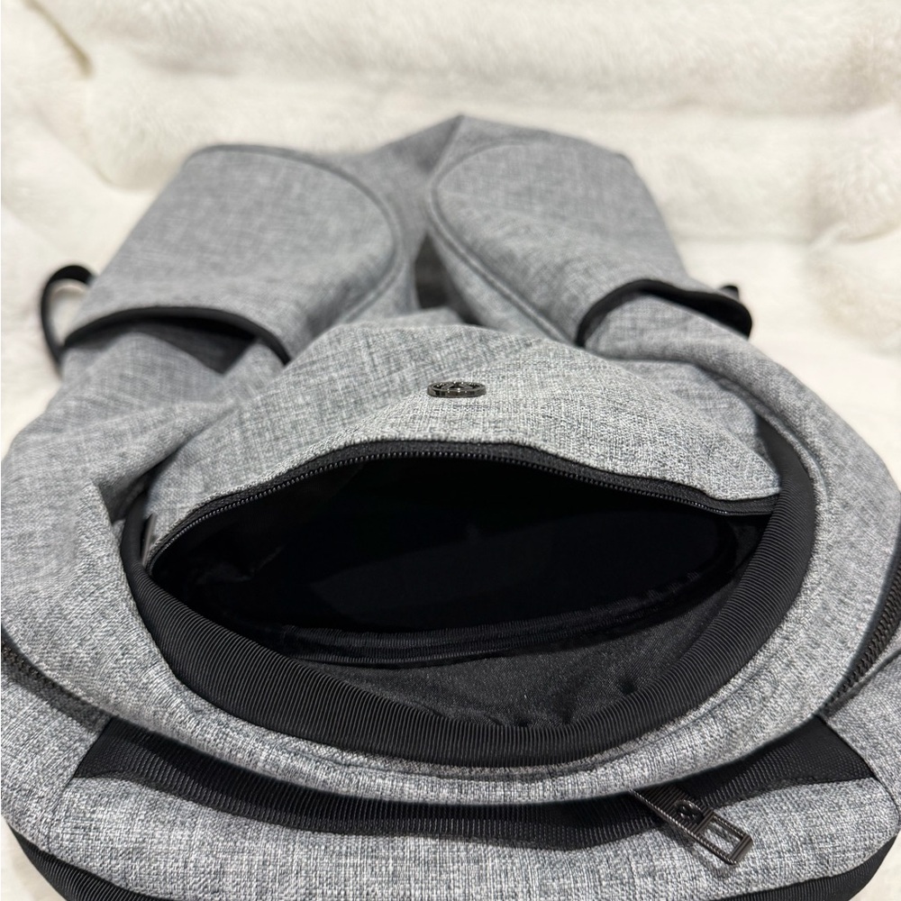 Lululemon | Out of Range 20L | Heathered Black Backpack | Like New - Picture 4 of 9